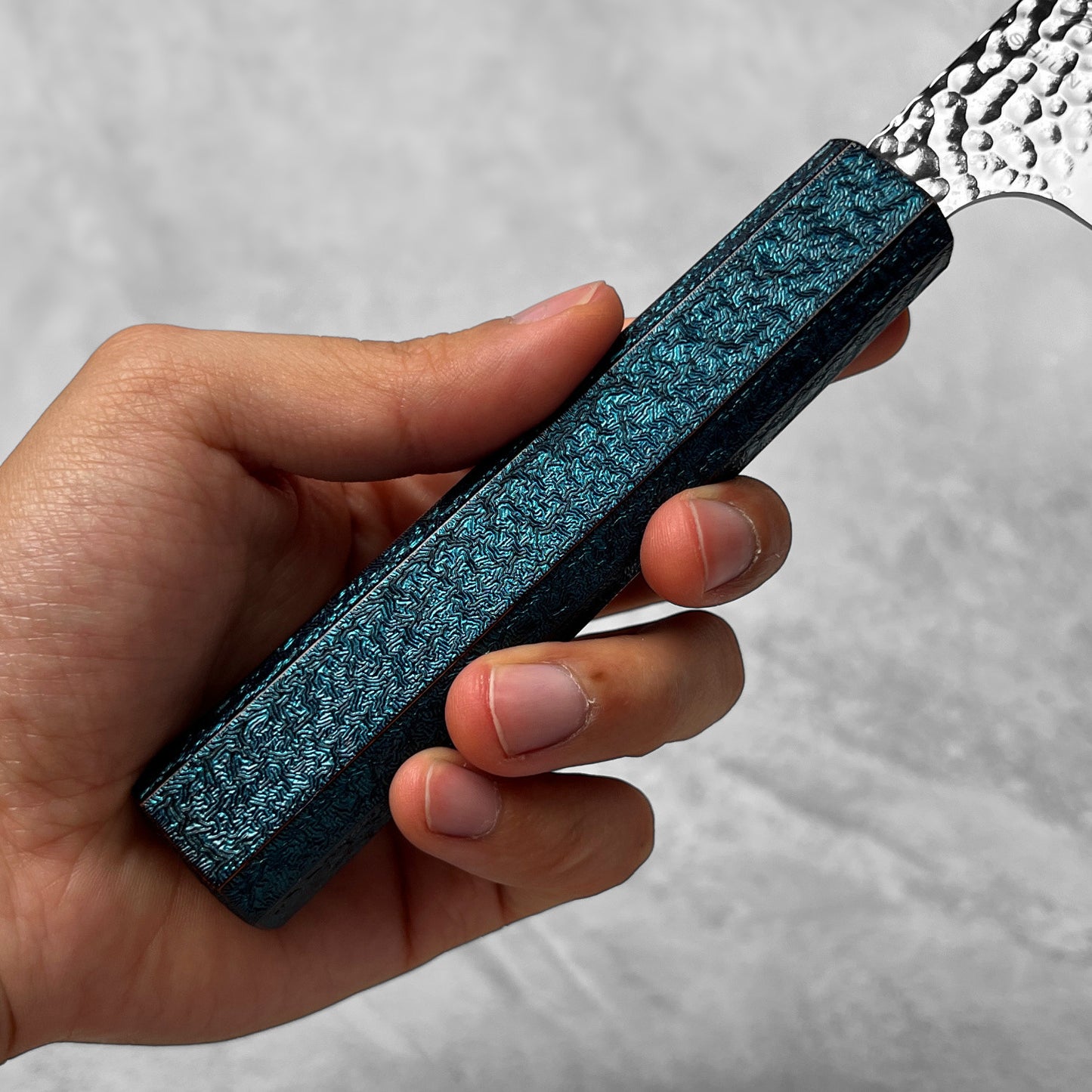 Seki Kanetsugu Shiun VG10 Cerulean Blue Santoku 170mm