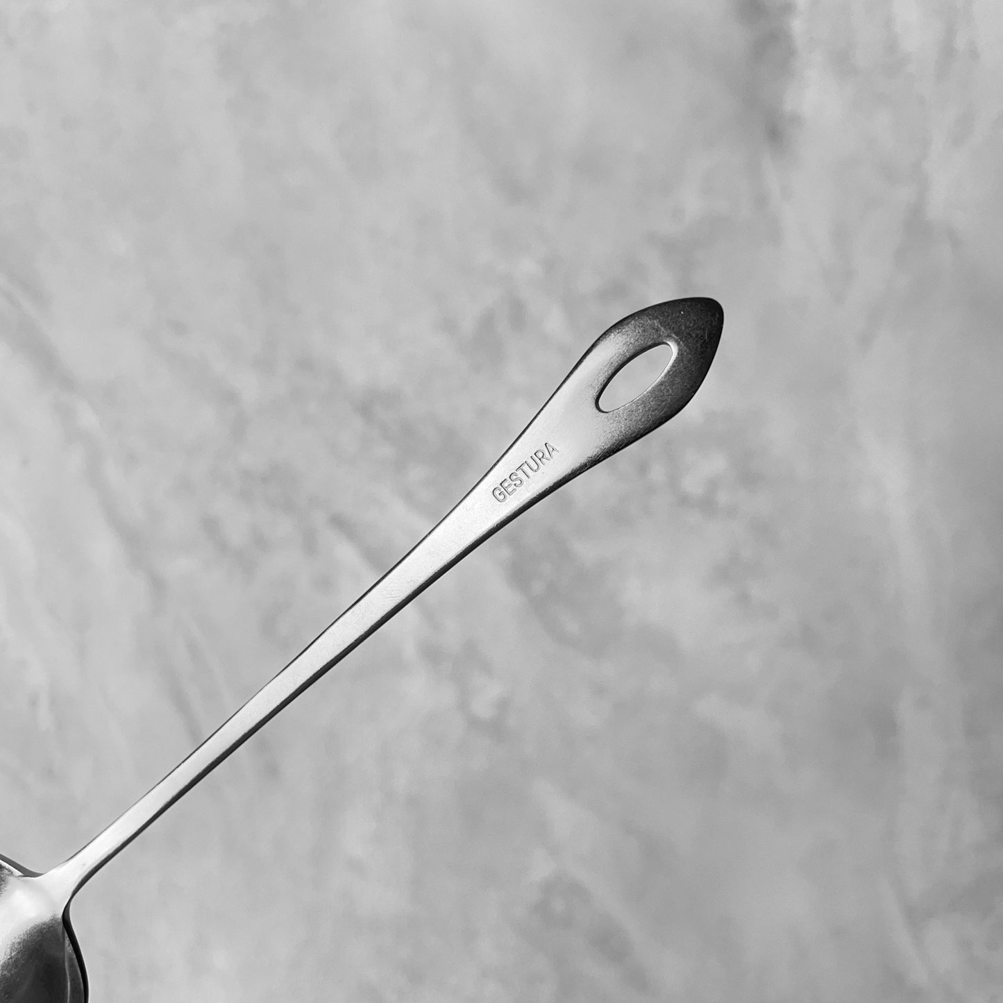 Gestura 00 Silver Spoon - Slotted Plating Spoon
