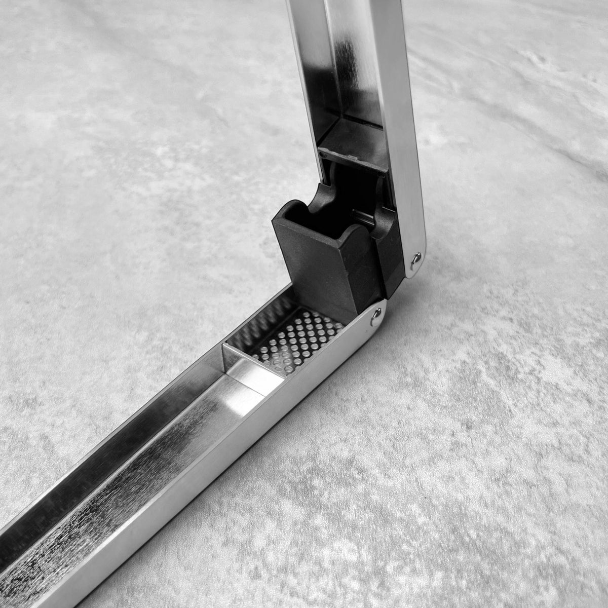 triangle Garlic Cutter & Press Duo