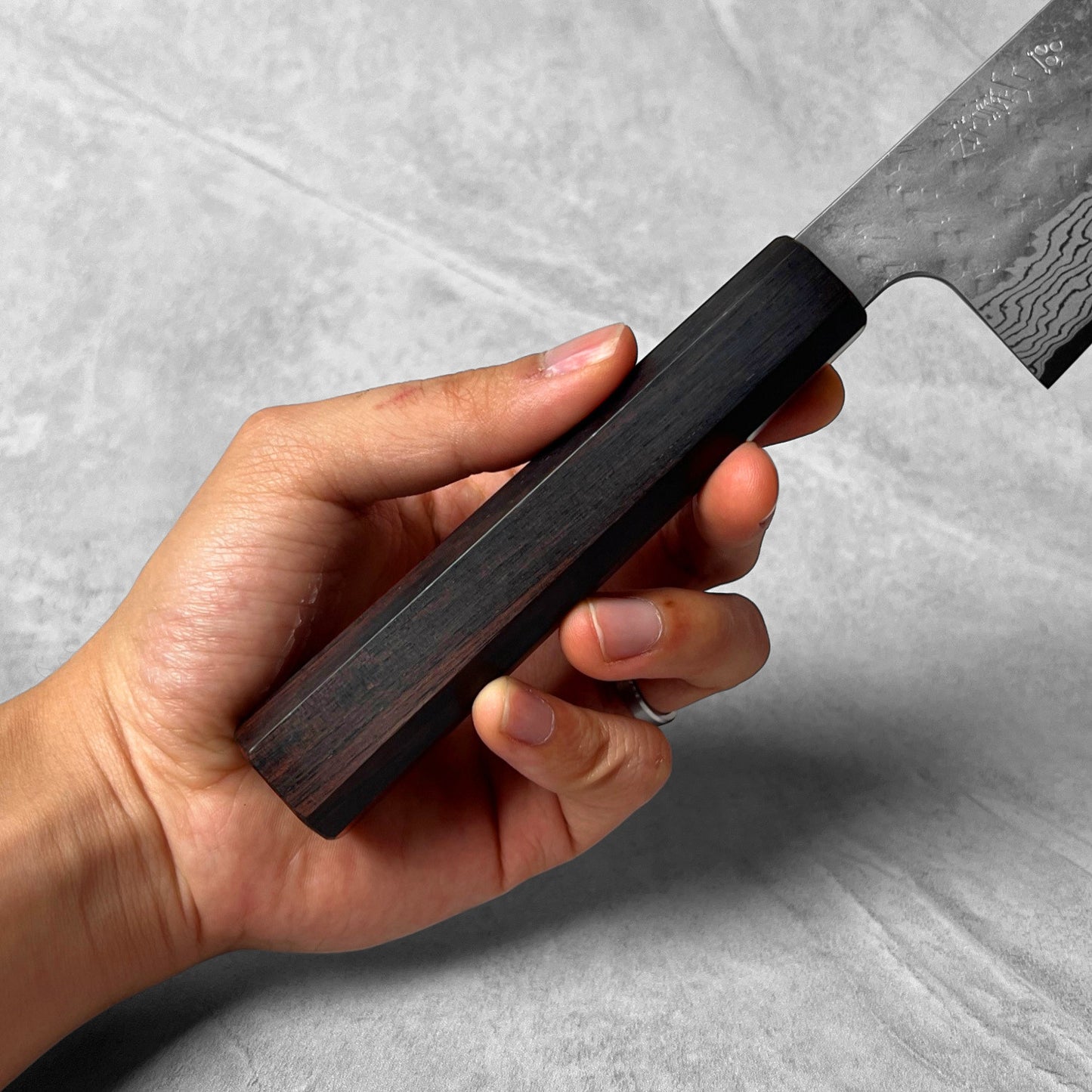 Nigara Hamono VG10 Tsuchime Damascus Santoku 180mm