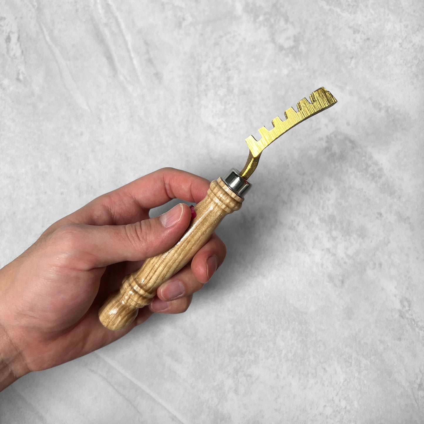 Hoshisan Brass "Urokotori" Fish Scaler