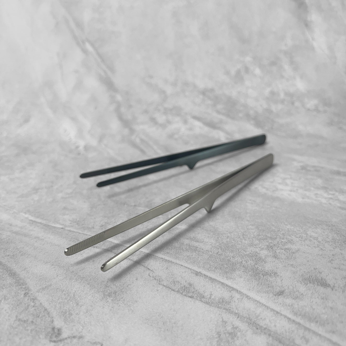 Gestura Stando Tweezer