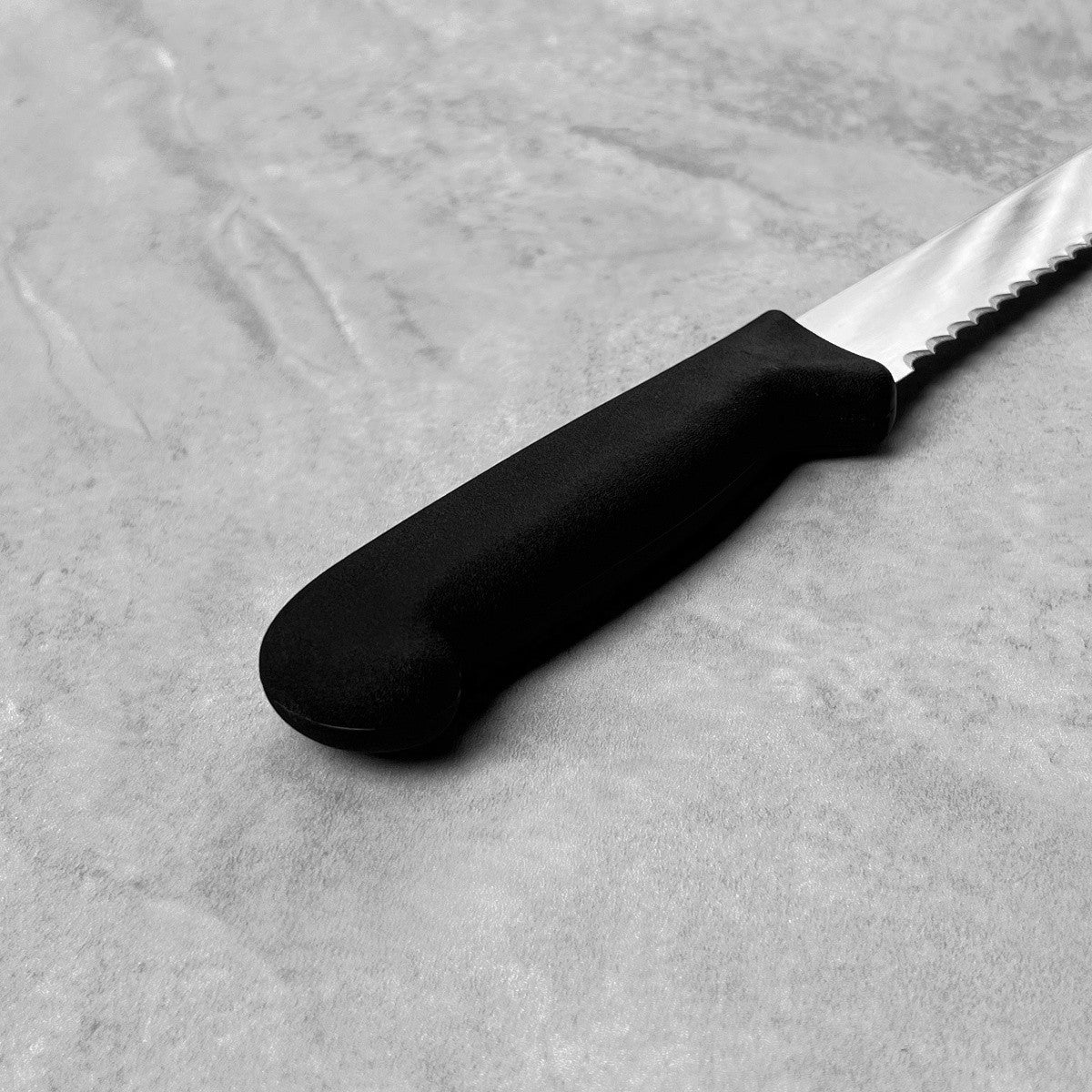 Ambrogio Sanelli Supra Nitro-B Bread Knife 210mm (Black)