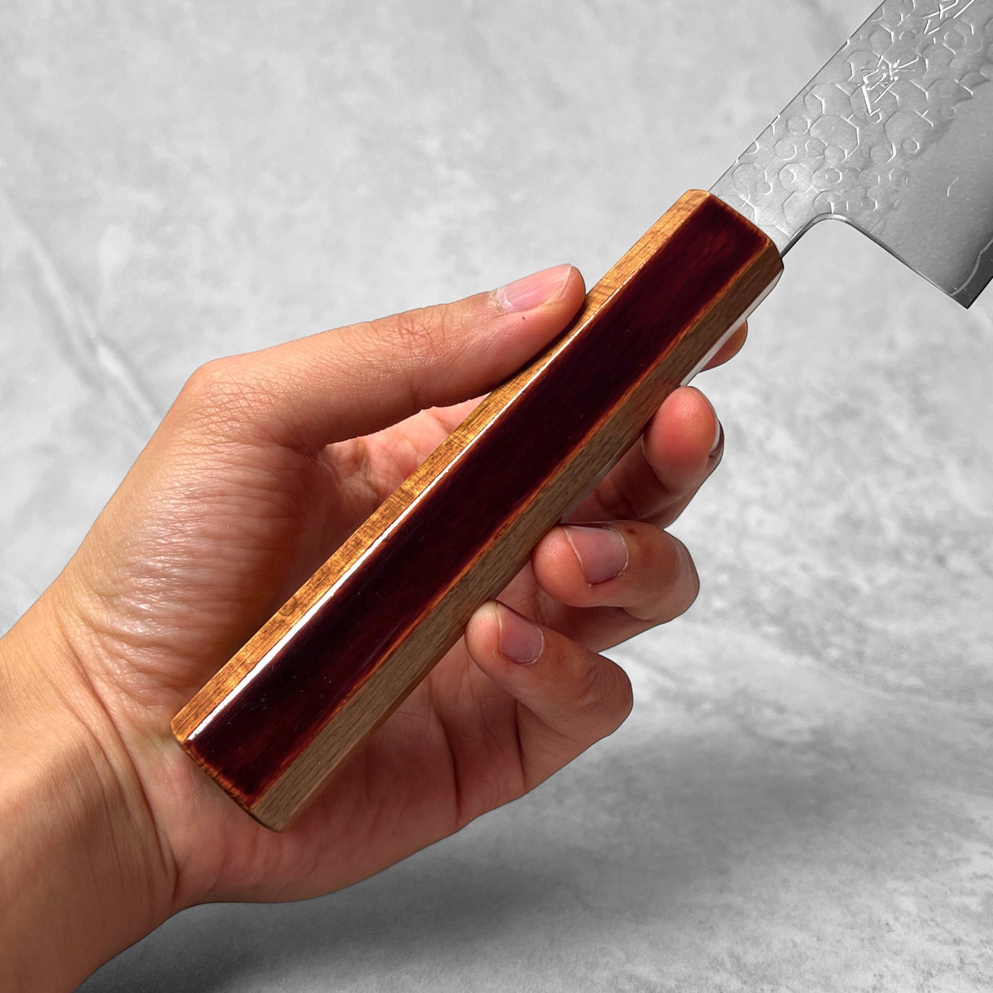 Hado Shiosai SG2 Tsuchime Kiritsuke Gyuto 210mm (Urushi Oak Handle)